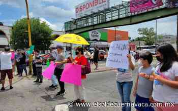 Vecinos cierran Cuauhnáhuac ante falta de agua - El Sol de Cuernavaca