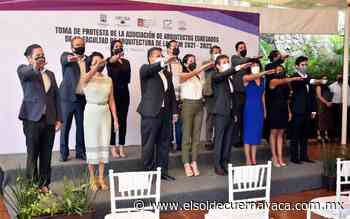 Asociación de egresados de Arquitectura rinde protesta - El Sol de Cuernavaca