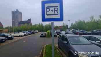 Gebühren auf Park&Ride-Fläche : FBO in Bad Oldesloe lehnt neue Parkgebühren-Zonen komplett ab | shz.de - shz.de
