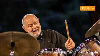 Jazztrio trotzt dem Dauerregen im Botanischen Garten