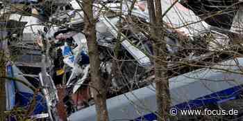 Zehn Tote und enorme Schäden: Bahnkatastrophe bei Bad Aibling: Wer muss für den Millionen-Schaden haften? - FOCUS Online