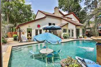 Safari-themed Houston home lists for $350K; furniture and decor is up for grabs - Houston Chronicle