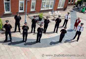 Police officers 'graduate' to go on the beat - The Bolton News