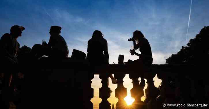 RKI: Inzidenz steigt früher und schneller als im Sommer 2020