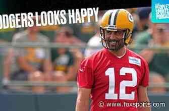 Aaron Rodgers looks happy at training camp | People’s Sports Podcast