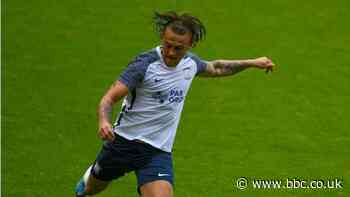 Preston North End: Jamie Thomas signs one-year deal with Championship club