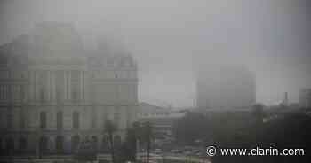 Hasta cuándo durará la niebla en Buenos Aires - Clarín