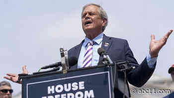 Rep. Ralph Norman, 1 of 3 GOP lawmaker suing Pelosi over mask rule, says he has COVID