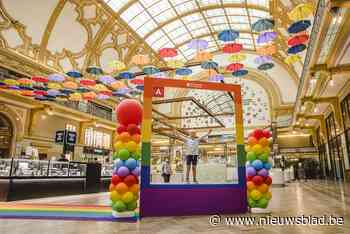 Kleurrijke shop in Stadsfeestzaal kondigt Antwerp Prideweek aan