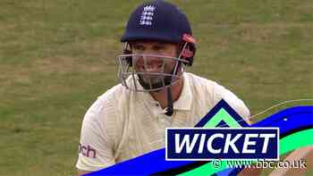 England v India: James Anderson gets lbw reprieve before getting bowled next ball