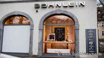 Mit Auto in Juwelierladen: Freiheitsstrafe für Ex-Polizisten - Süddeutsche Zeitung