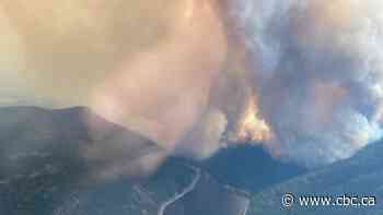 Wildfire 'devastates' B.C. community, destroying homes and forcing hundreds of evacuations