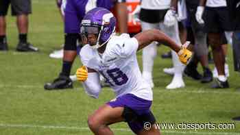 Vikings' Justin Jefferson leaves camp practice with shoulder injury, will reportedly undergo further testing