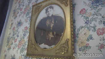 Guests from across U.S. visit Lizzie Borden Museum in Fall River on anniversary of murders - WJAR