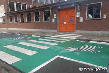 Gemeente plaatst opvallende zebrapaden in schoolomgevingen (Mol) - Gazet van Antwerpen Mobile - Gazet van Antwerpen