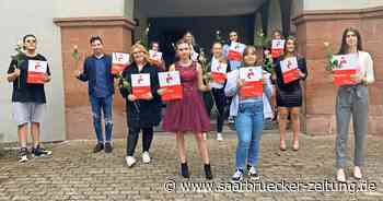 schulabschluss am TGS BBZ Neunkirchen 2021 - Saarbrücker Zeitung