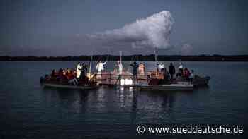 Überbordend - Süddeutsche Zeitung