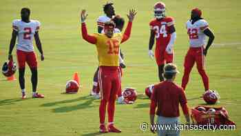 Ex-Chiefs GM Scott Pioli praises Patrick Mahomes for having a ‘champion’s mentality’ - Kansas City Star