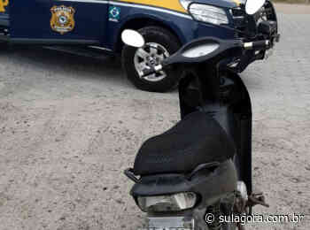 PRF flagra motorista sem habilitação em moto com placa falsa em Imbituba - Sul. Agora