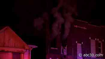 5 children under 10 left home alone die in East St. Louis fire