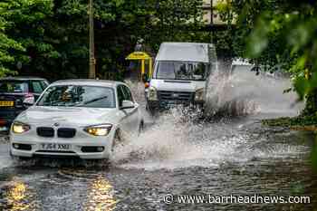Thunderstorms to bring downpours and flooding risk to UK - Barrhead News