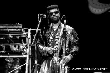 Kool & the Gang co-founder Dennis 'Dee Tee' Thomas dies at 70