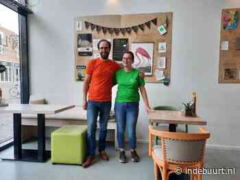 Bram van Smoothie & Lunchbar LEF: 'Onze groenten, fruit en kaas halen we van de markt voor onze deur' - indebuurt
