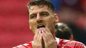 Bristol City 1-1 Blackpool: Shayne Lavery scores 93rd-minute leveller for Tangerines