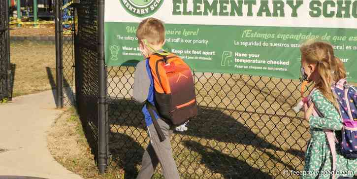 Texas schools won't be required to conduct contact tracing and can't require masks under new guidance