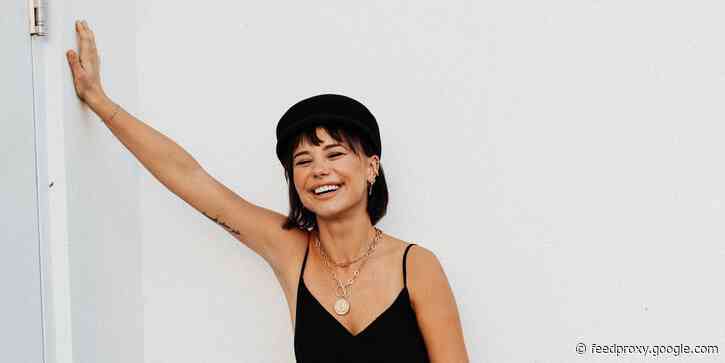 How influencers reach out to brands to get paid collaborations