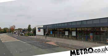 St Helens: Toddler seen wandering streets alone was 'trying to help dad' - Metro.co.uk