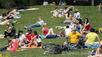 New COVID-19 cases in Ontario jump above 400 for first time since mid-June
