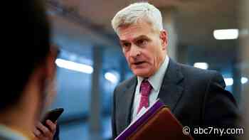 Coronavirus Updates: GOP senator pushes back on states blocking masks - WABC-TV