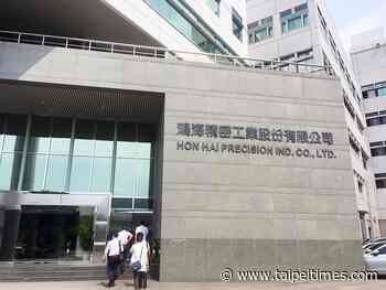 Gadget, phone demand boosts Hon Hai, Largan - Taipei Times