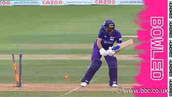 The Hundred - Southern Brave v Northern Superchargers: Adam Lyth bowled first ball by George Garton