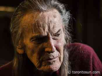 WARMINGTON: Surgery forces Gordon Lightfoot to postpone tour - Toronto Sun