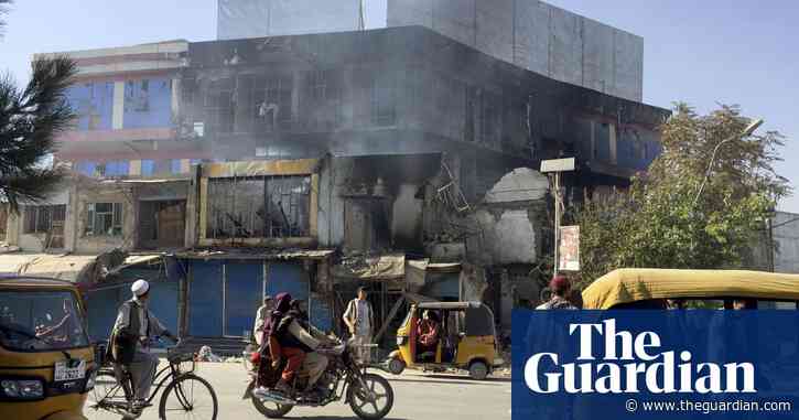 Major coup for Taliban as fighters take Afghan city of Kunduz