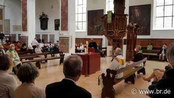 Augsburg feiert Friedensfest unter dem Motto "Fürsorge" - BR24