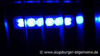 Tödlicher Unfall auf B10: Zwei Menschen sterben - Polizei sucht Zeugen