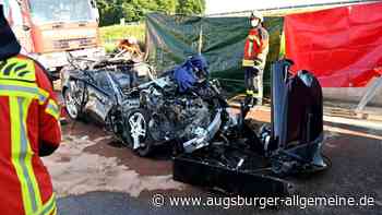 Tödlicher Unfall auf A8: Auto kracht bei Aichen in Lkw - 55-Jähriger stirbt