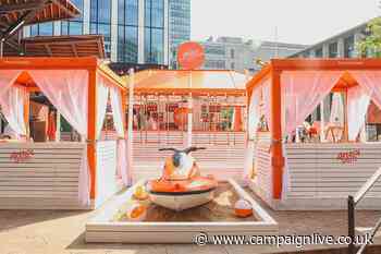 Aperol hosts bar pop-up to bring a slice of Italian beach culture to UK