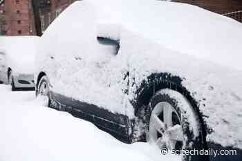 Record-Breaking Extreme Heat and Cold Events May Result From Similar Physical Processes