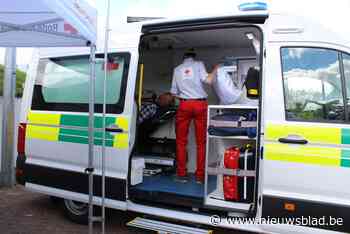 Nieuwe ziekenwagen voor Rode Kruis Retie-Dessel - Het Nieuwsblad