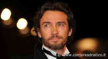 Alessio Boni porta "Anima Smarrita" sul palco di Villa Vitali a Fermo: «Dante per... - corriereadriatico.it