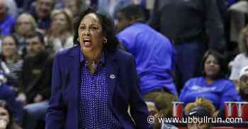 Despite Coaching Chaos in Syracuse Coach Felisha Legette-Jack is still in Buffalo - Bull Run