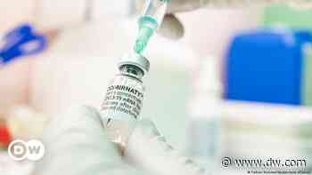 +Coronavirus hoy: Pfizer anuncia que aún no es necesario adaptar la vacuna a variantes del virus+ - DW (Español)