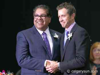 Bell: Calgary Liberal love-in — Nenshi and ... gulp ... Jeff Davison - Calgary Sun