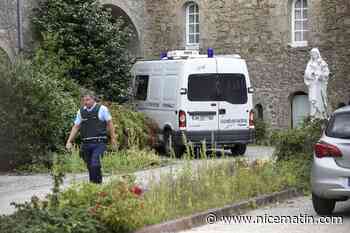 Émotion et recueillement lors d'une messe hommage au prêtre tué en Vendée
