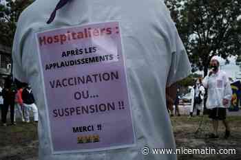 "Liberté de ne pas se faire vacciner..." À Paris et Marseille, des soignants rassemblés mardi contre l'obligation vaccinale