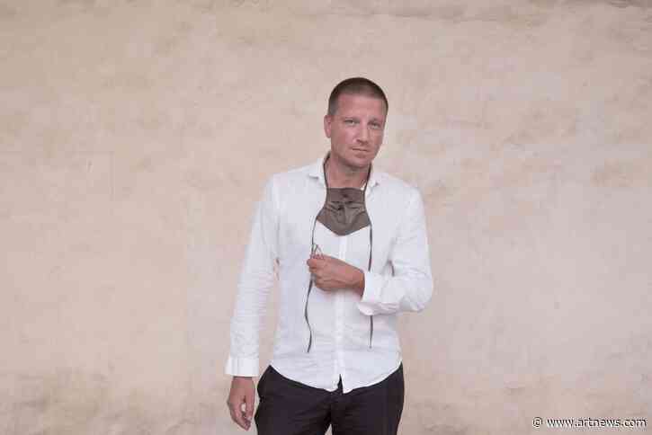 ICA London Director to Step Down, Citing Need to ‘Hand Over to the Next Generation’